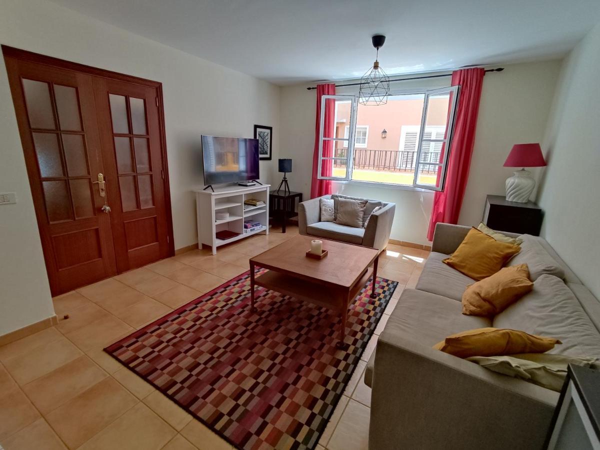 Cheerful 3 Bedroom Town House With Garage Tegueste Exteriér fotografie